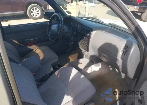 1996 Toyota Tacoma Xtracab z USA, uszkodzony, nr VIN 4TAVL52N6TZ096361